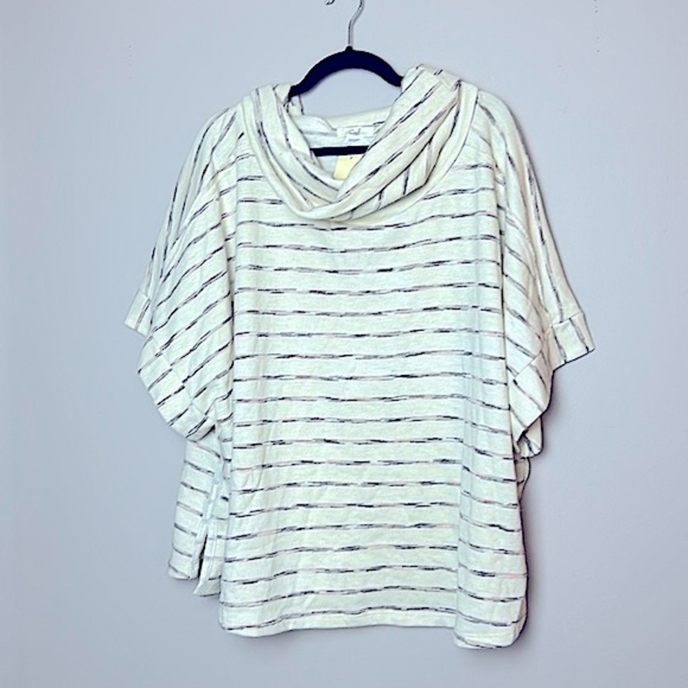 NWT! Easel cowl neck short sleeve sweater